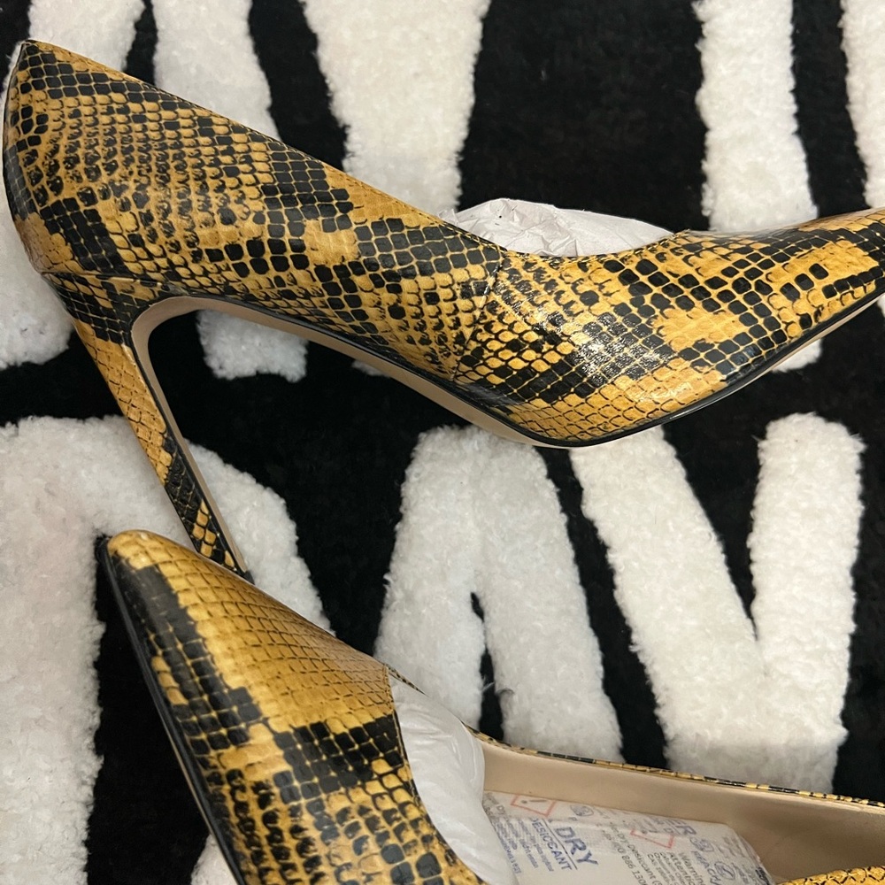Nine West Yellow and Black Snake Print Heels